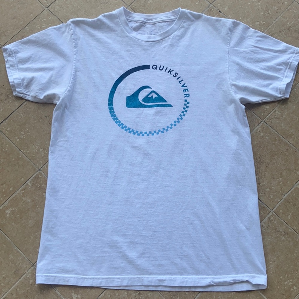 Like New Quiksilver T-Shirt